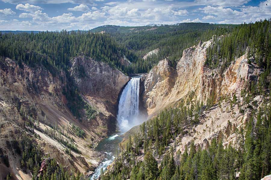 Montana yellowstone national park