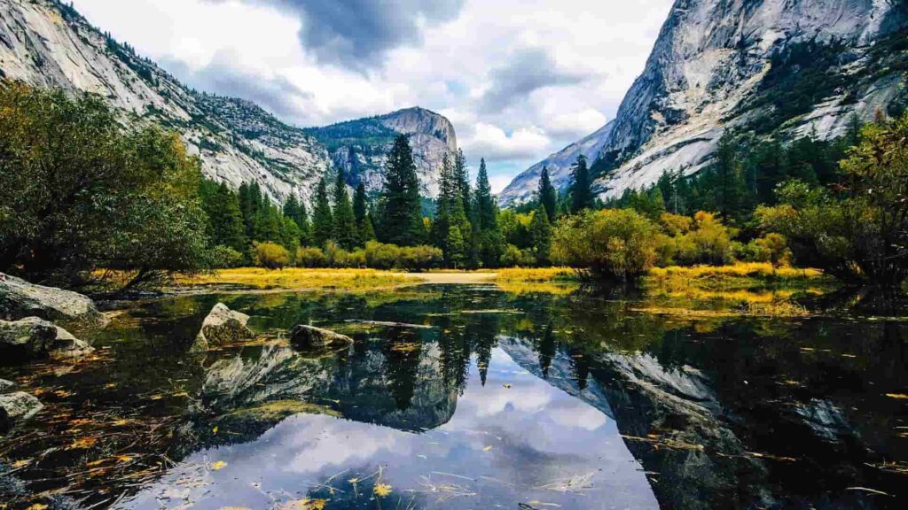 Mirror Lake Trail Yosemite